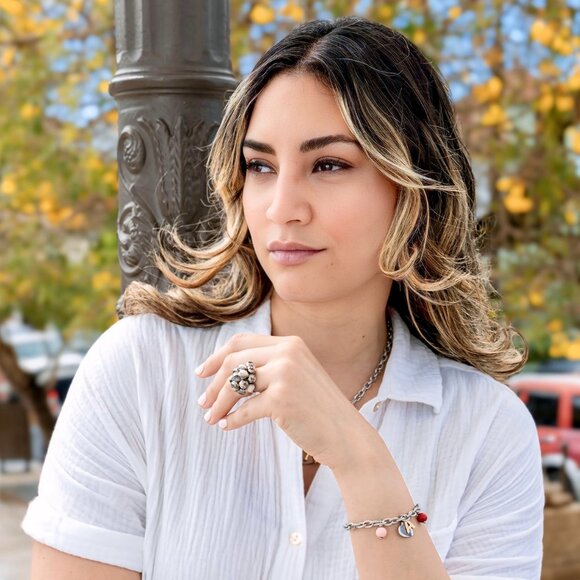 "Fuente" – A Handmade Tribute to Everlasting Motherly Love 💍💫 - Picture 1 of 2